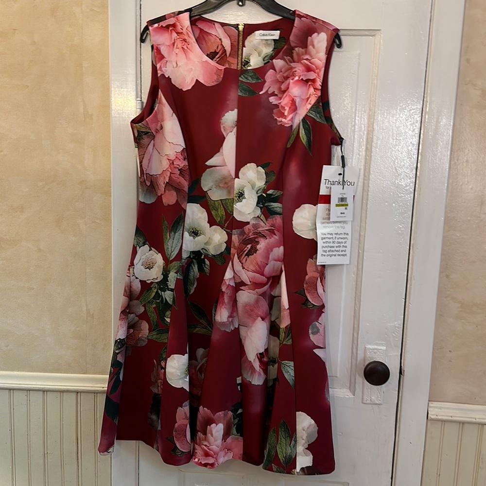 Calvin Klein 14 burgundy red sleeveless dress midi floral knit swing skirt